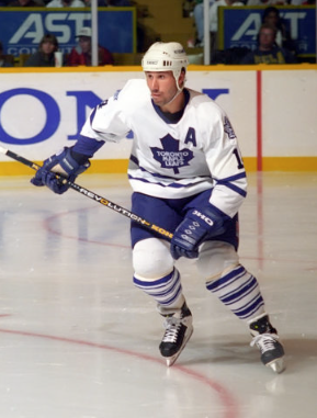 Dave Andreychuck with the Leafs