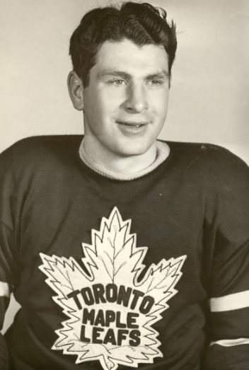 Vic Lynn with the Toronto Maple Leafs
