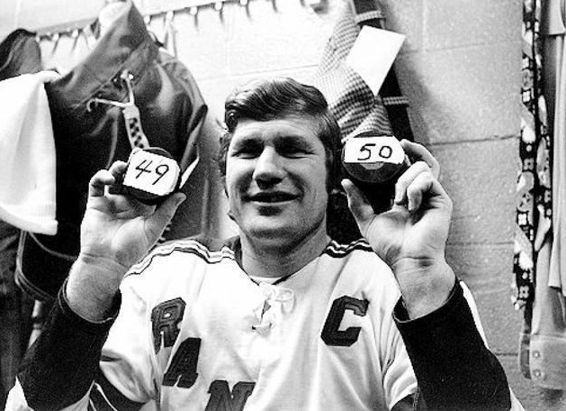 Vic Hadfield scores 50 goals in 1971/72 season